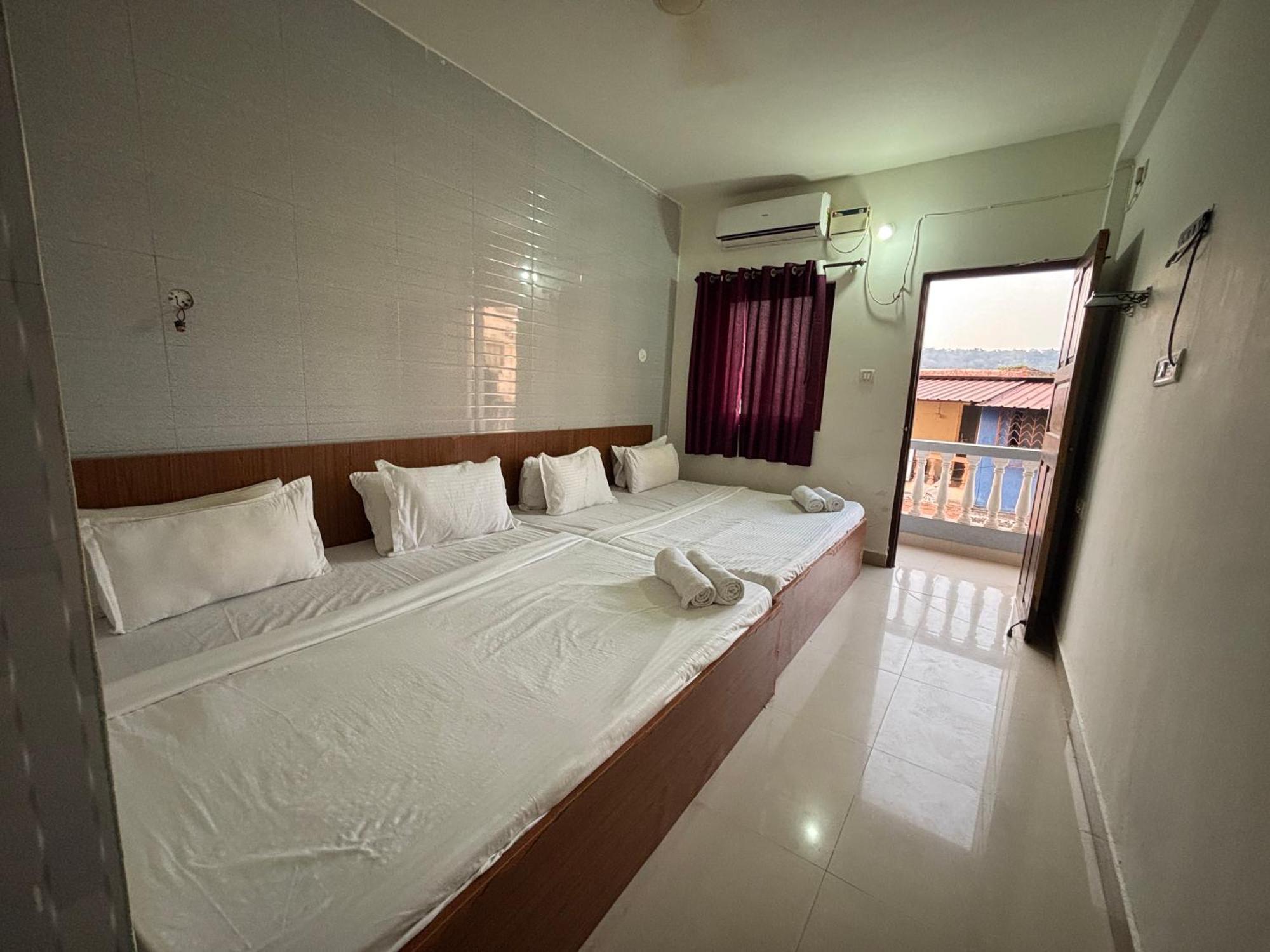 Mehar Rooms Baga Dış mekan fotoğraf
