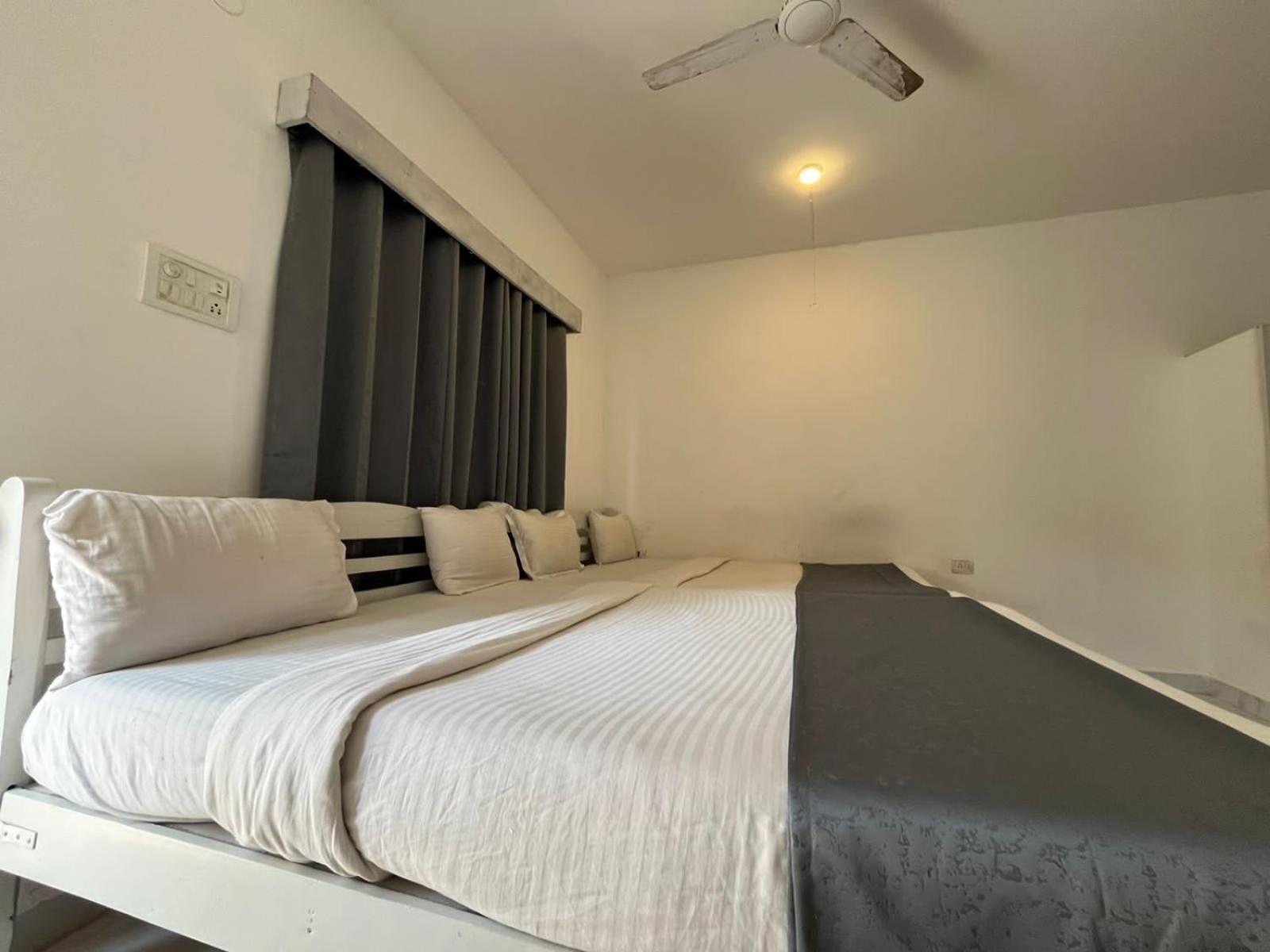 Mehar Rooms Baga Dış mekan fotoğraf